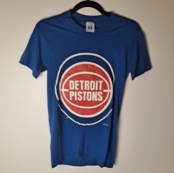 VINTAGE Detroit Pistons NBA Shirt by Logo 7 - Picture 6 of 6